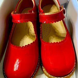 Elephantito girls red patent Mary Janes 13